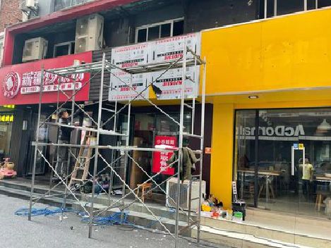 维西傈僳族自治县制作广告招牌如何避免它发黄？